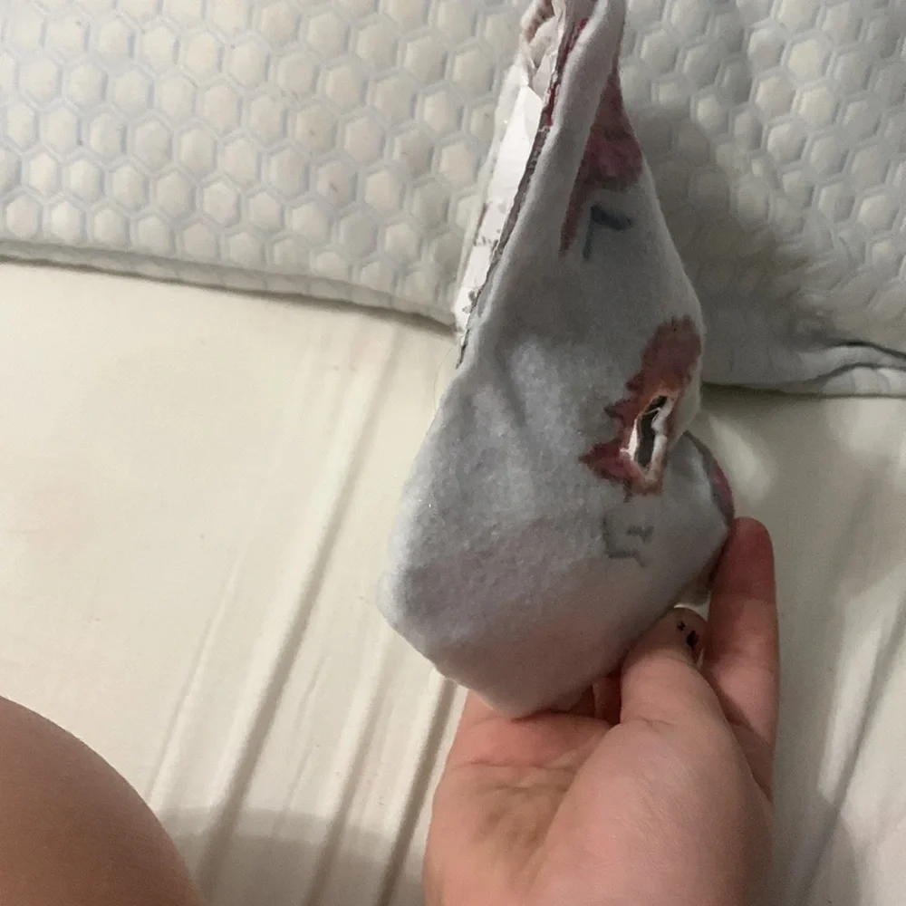 A therian/ cat mask with NO string